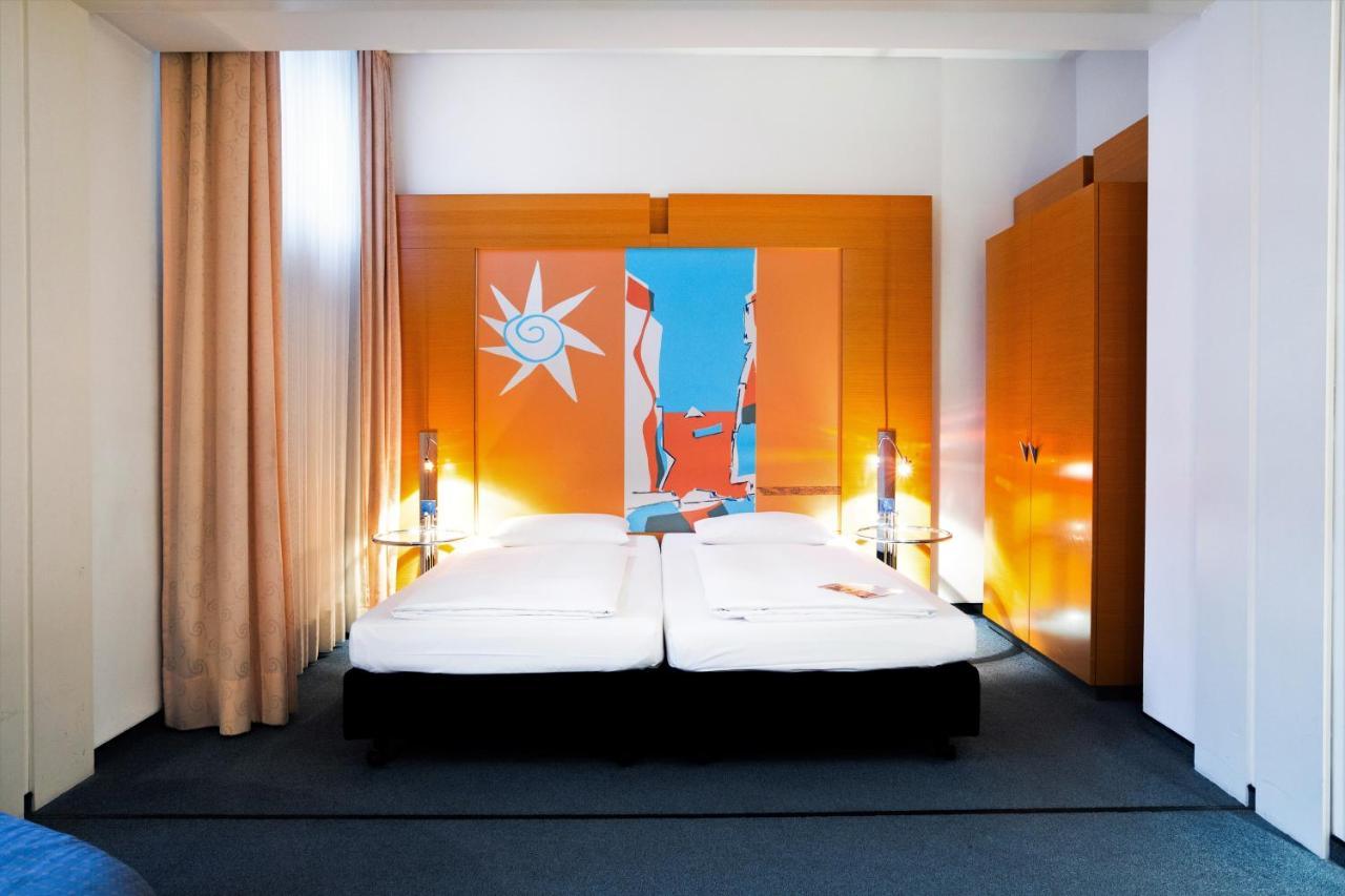 Hotel Berlin Ostbahnhof Экстерьер фото
