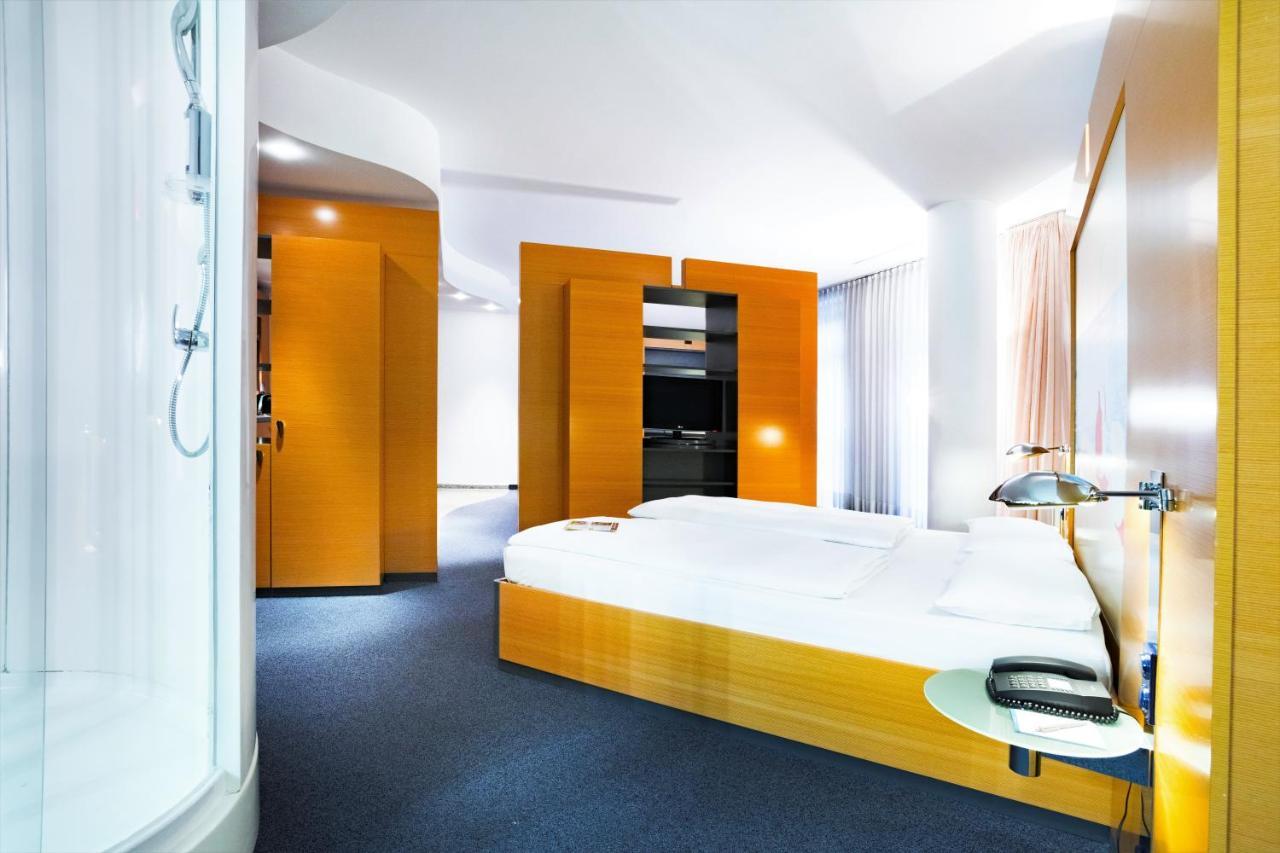 Hotel Berlin Ostbahnhof Экстерьер фото