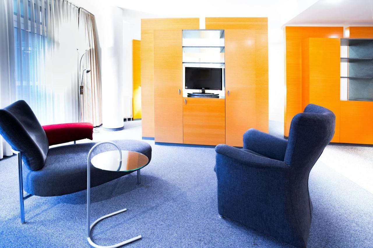 Hotel Berlin Ostbahnhof Экстерьер фото