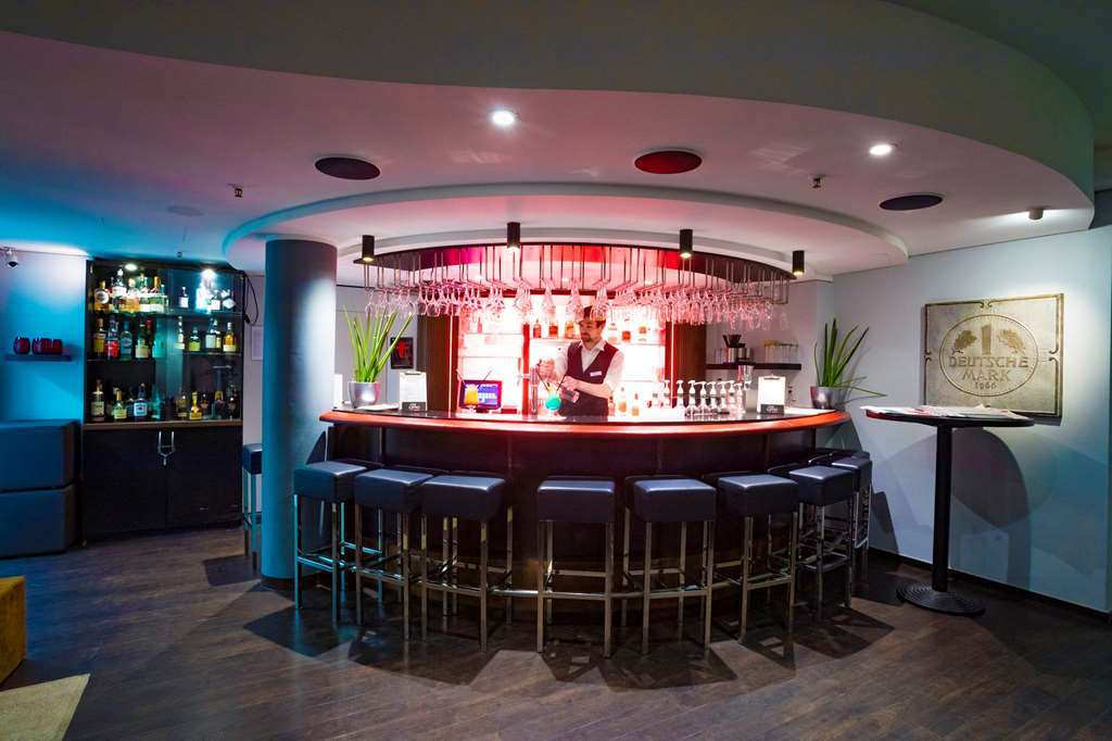 Hotel Berlin Ostbahnhof Ресторан фото